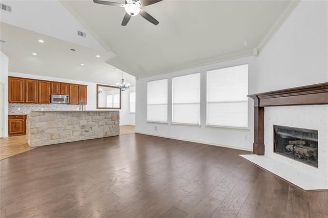 Building Photo - 404 Wentworth Dr
