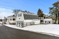 Building Photo - 5 I St