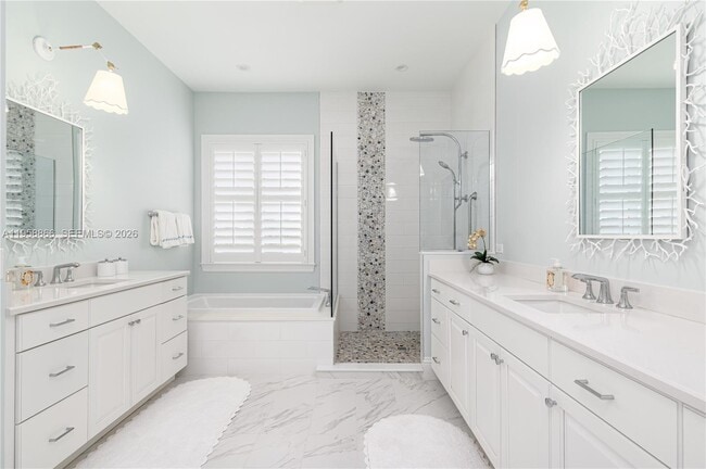 Building Photo - 11261 SE Blair Ln