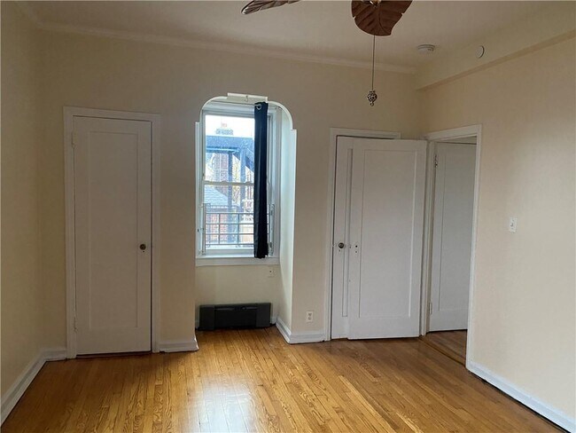 Building Photo - 4210 Surf Ave