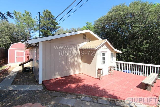 Primary Photo - 2 Bed, 1 Bath House w/ AC, Storage Barn