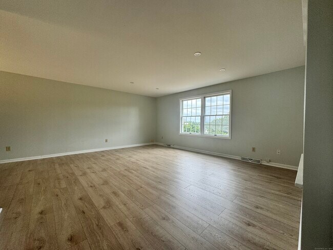 Building Photo - 61 Richard Brown Dr