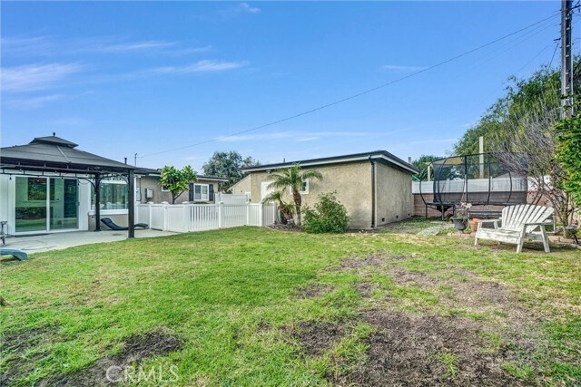 Building Photo - 2354 Snowden Ave