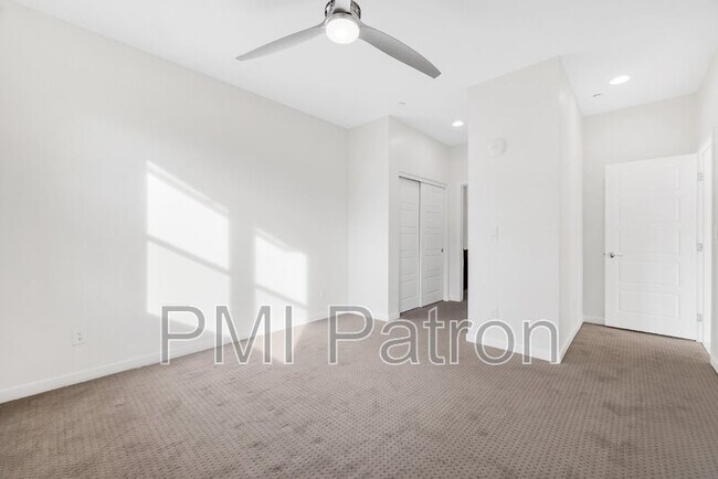 Building Photo - 11231 Hidden Peak Ave