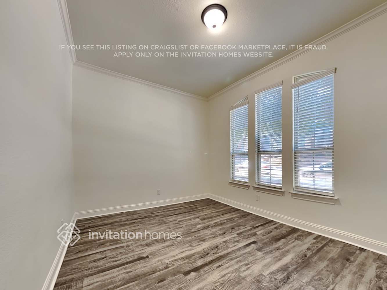 Building Photo - 2449 Sunderland Ln