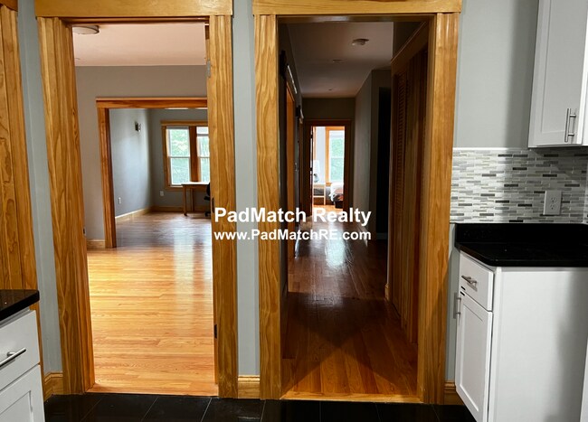 Primary Photo - 152 Winchester St