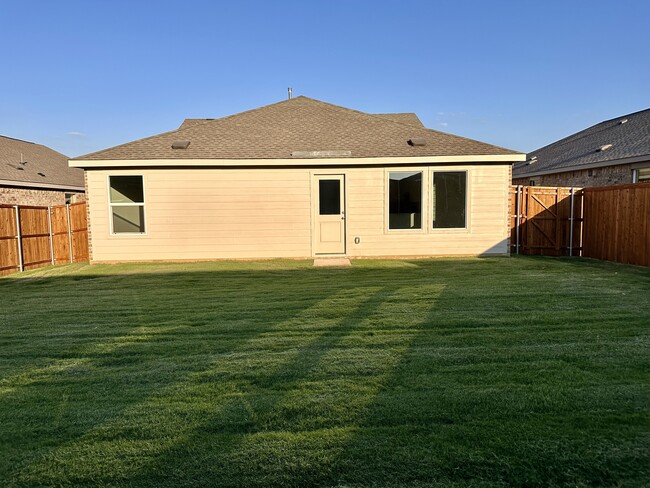 Building Photo - 2020 Welsh Ln