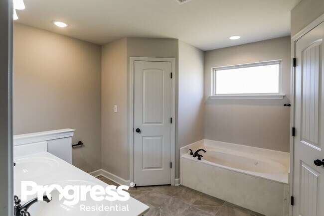 Building Photo - 3469 Marion Ln