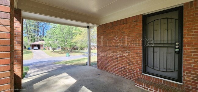 Building Photo - 804 Brookdale Dr SW