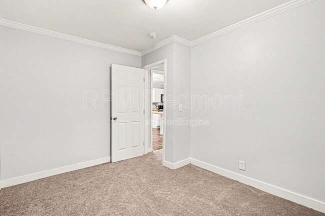 Building Photo - 2135 Jernigan Dr SE