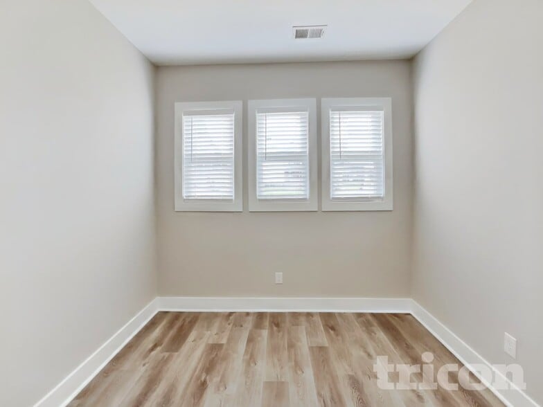 Building Photo - 1765 Bridgecrest Dr