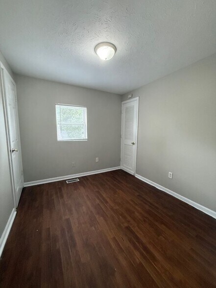 Building Photo - 2020 Boyd Ave
