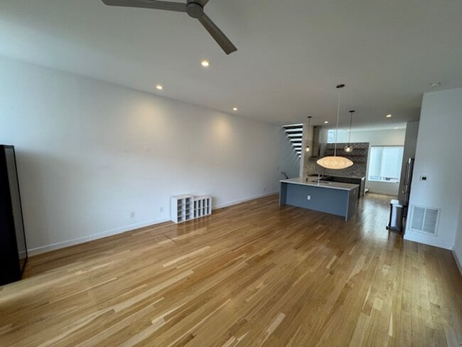 Building Photo - $500 off September! Call for details.