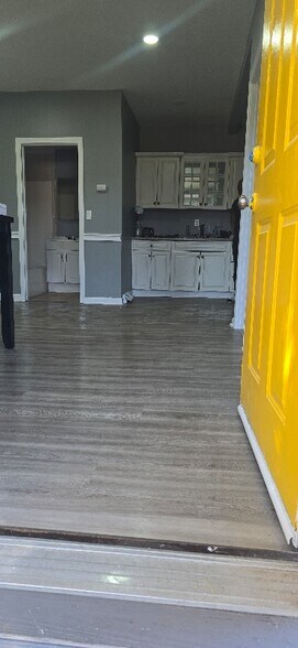 Building Photo - 30 Church St