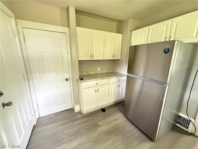 Building Photo - 283 Sobul Ave