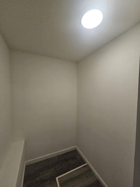Building Photo - 325 S Elm St