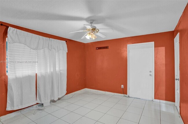 Building Photo - 26750 SW 124th Ave