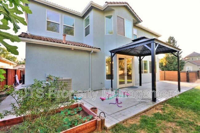 Building Photo - 5602 Jerry Litell Way