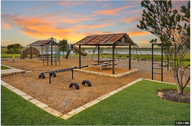 Building Photo - 3357 Pablo Cir