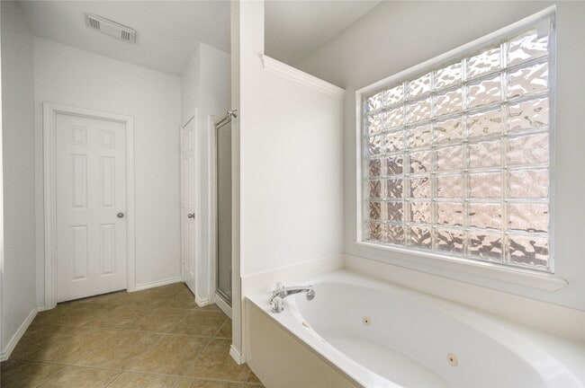 Building Photo - 4426 Desert Cliff Ct