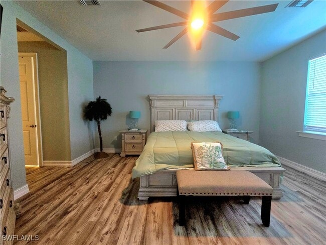 Building Photo - 3401 Acapulco Cir