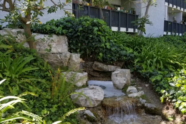 Water Fall - 3602 W Estates Ln