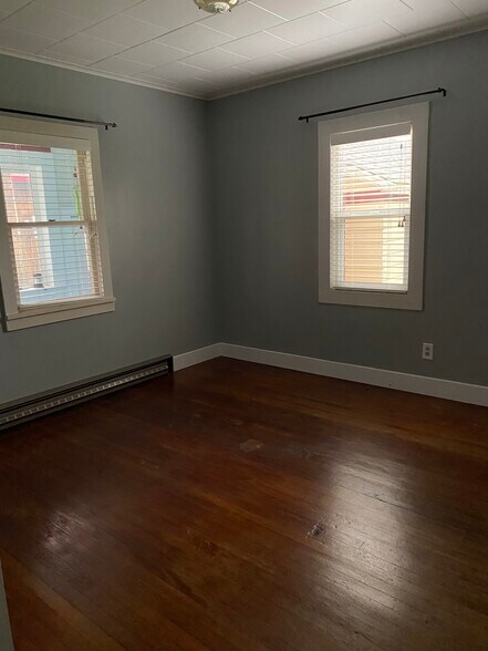 Bedroom 1 - 509 Spruce St E