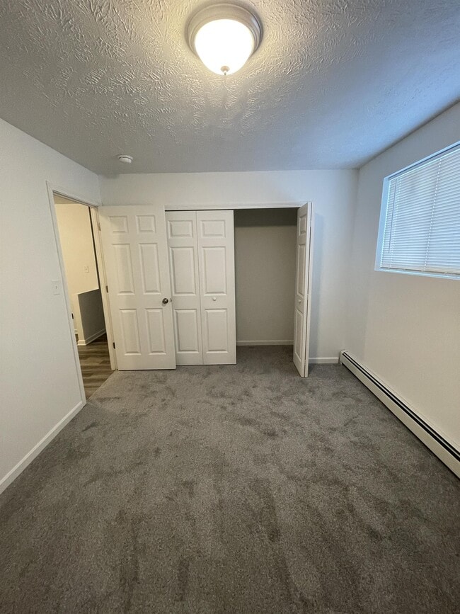 Building Photo - 15212 Maple Park Dr