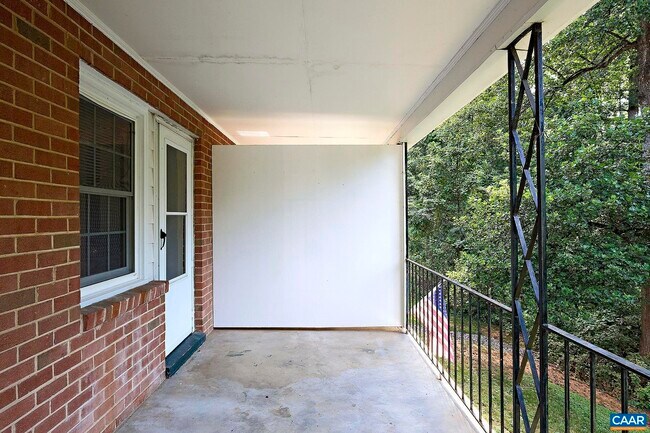Building Photo - 990 Owensville Rd