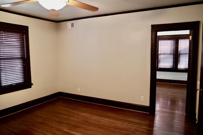 Building Photo - Stunning Historic Estate + In Ground Pool + Private Carriage House + Chef's Kitchen + Two Car Garage