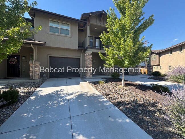 Building Photo - 3 Bed, 2.5 Bath, Townhome Located in Carson City - Mills Landing Community