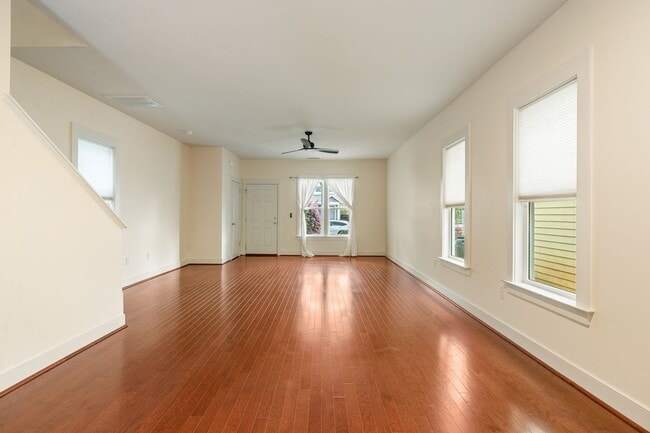 Building Photo - Ideal 3-Bedroom Cottage in Powell Place Pittsboro Available Mid January