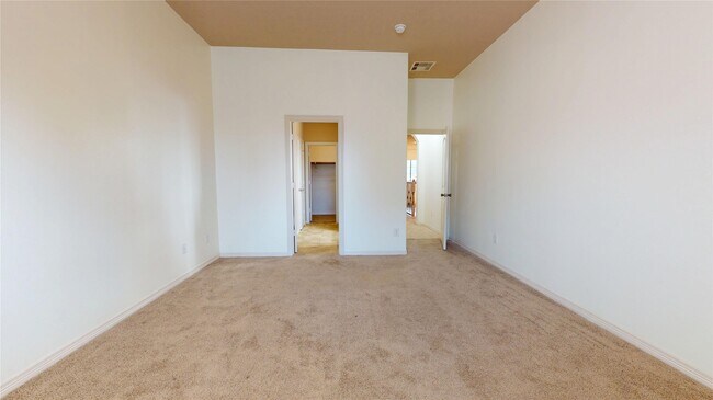 Building Photo - 18814 Cove Vista Ln