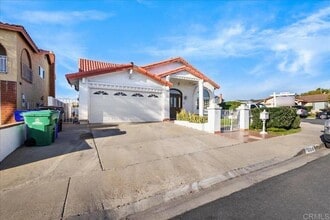 Building Photo - 3136 Don Pancho Way