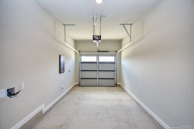 Building Photo - 8306 V. Verona