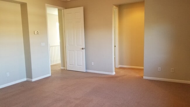 Building Photo - 953 Campfire Cir