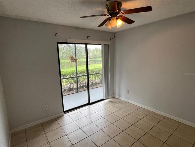 Building Photo - 2740 Oak Park Way