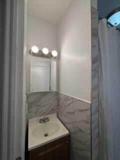 Building Photo - 9116 3rd Ave