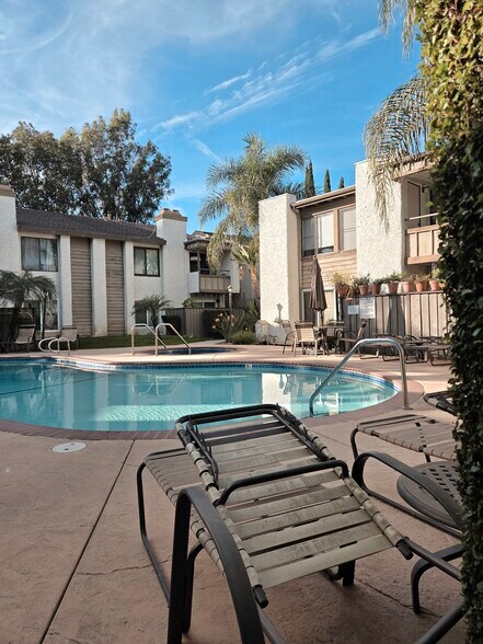 Building Photo - 15511 Sherman Way