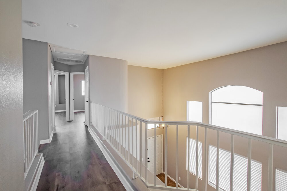 Building Photo - 1349 W Menadota Dr