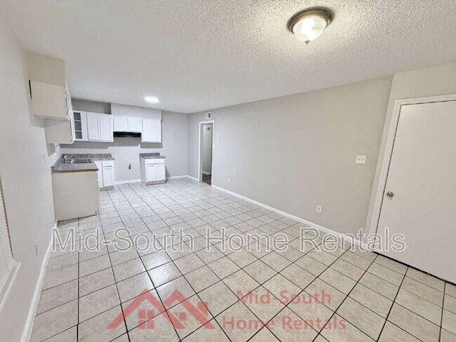 Building Photo - 5151 Corkwood Dr