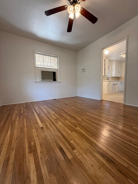 Building Photo - 1333 E Colton Ave