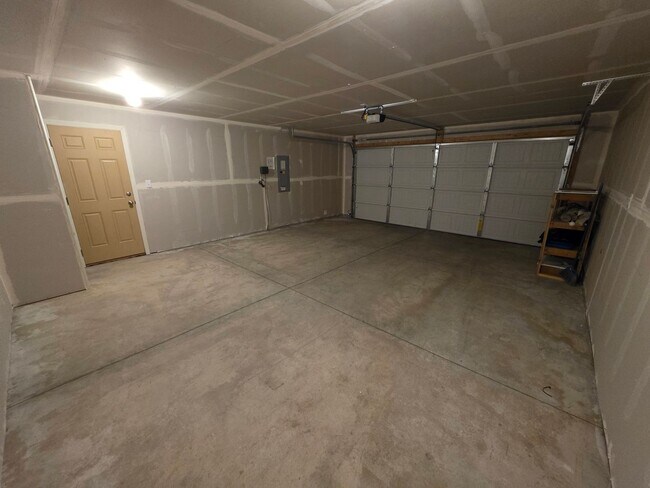 Building Photo - Beautiful home in Airway Heights