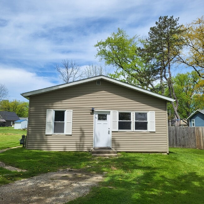 Building Photo - 8231 Indian Trail