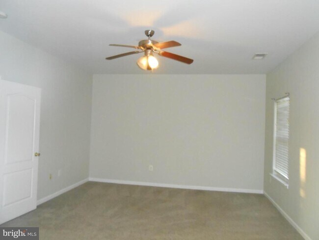 Building Photo - 202 London Downs Cir