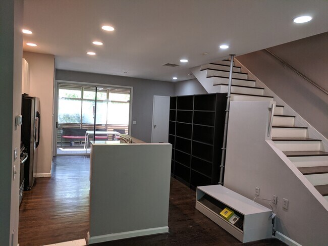Building Photo - 1584 Tallulah St NW