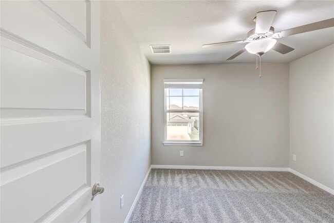 Building Photo - 2853 Moyer Ln