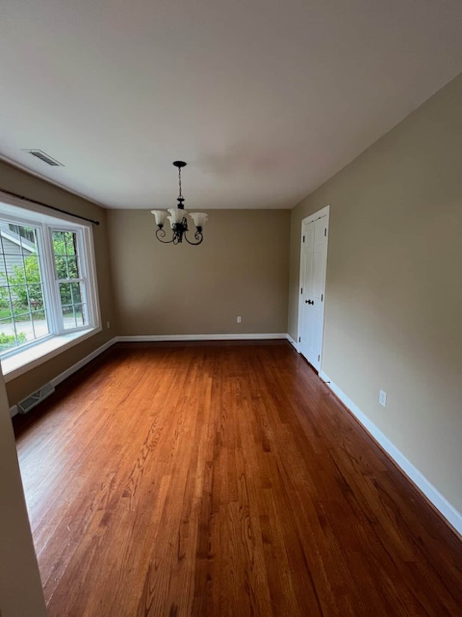 Dining Room - 1125 Clapper Ct