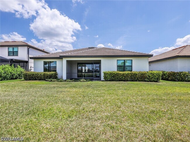 Building Photo - 18278 Ridgeline Dr