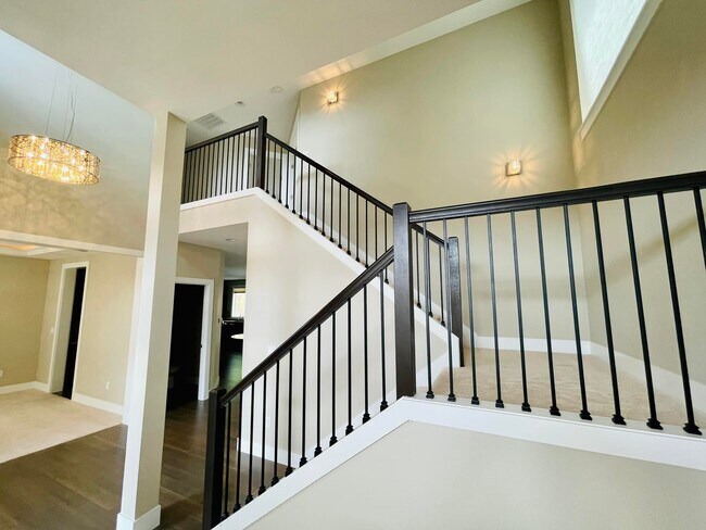 Building Photo - 8113 173rd Ave E